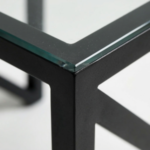 Mesa de forja de estilo moderno modelo Granada detalle